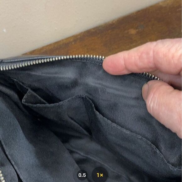 Universal Thread Black Crossbody Bag Adjustable Strap Front Pocket Zip Closure - Picture 9 of 13